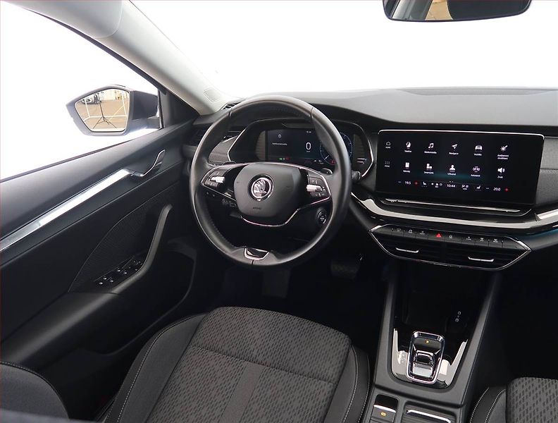 Škoda Octavia (2022) 2.0 TDI, Automat, ČR,1.maj - fotka 7 z 28