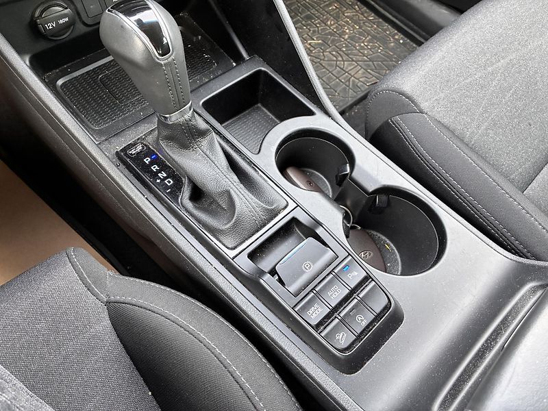 Hyundai Tucson 1.6T-GDI 130kW DCT STYLE       - fotka 19 z 26