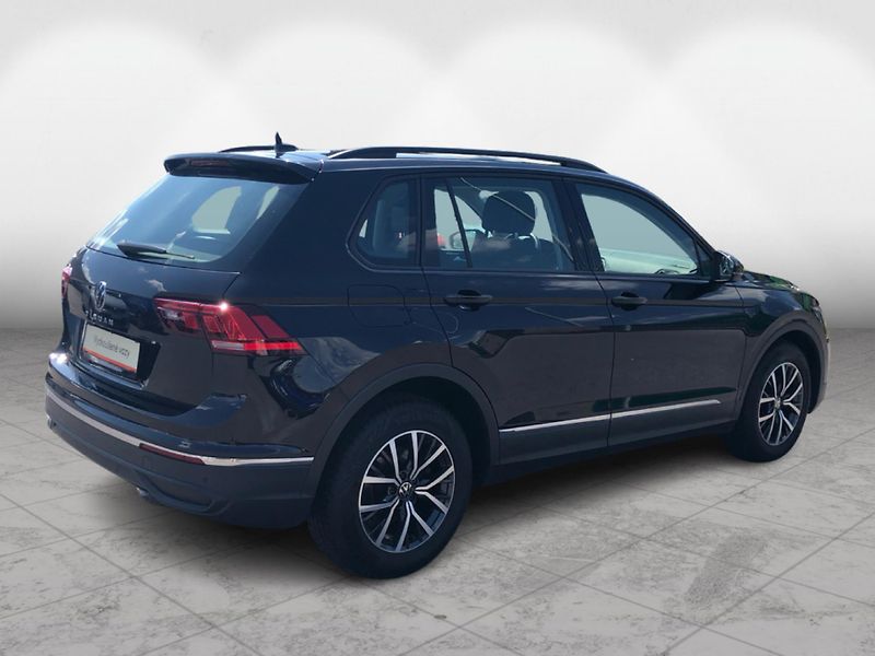 Volkswagen Tiguan 2.0 TDi DSG 7st. LIFE - fotka 2 z 29