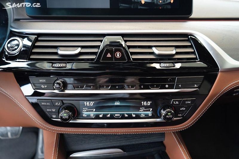 BMW Řada 5 (2021) 540d xDrive možný odpočet DPH - fotka 20 z 26