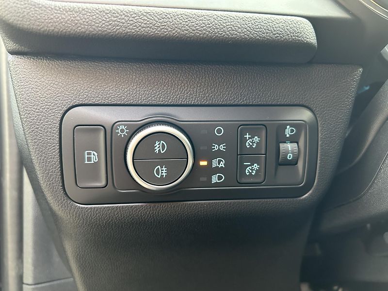 Ford Kuga Top Edition 2.5 PHEV 178kW - fotka 21 z 39
