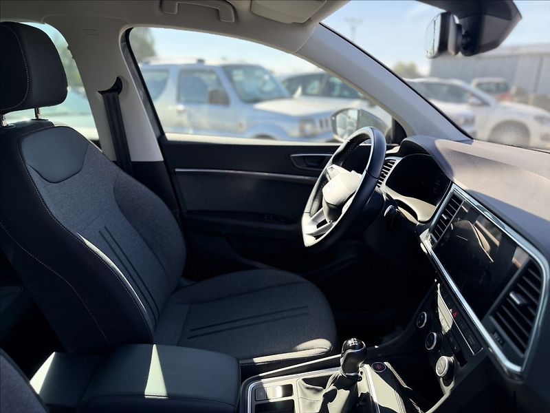 Seat Ateca TSI 81kW LED TAŽNÉ 30tKm - fotka 25 z 26