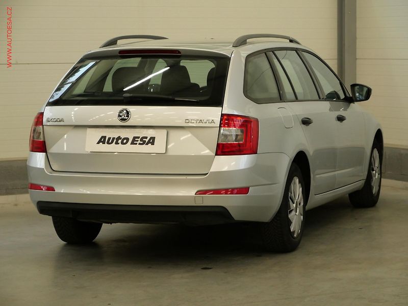 Škoda Octavia (2015) 1.6 TDi, Klima - fotka 4 z 16