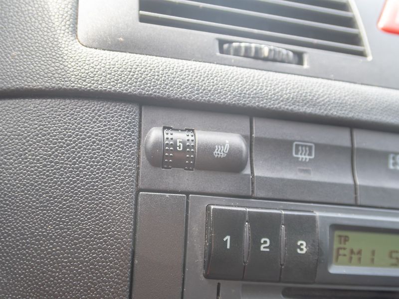 Škoda Fabia (2006) 1.4i 16V 74KW – PO ROZVODECH - fotka 21 z 41