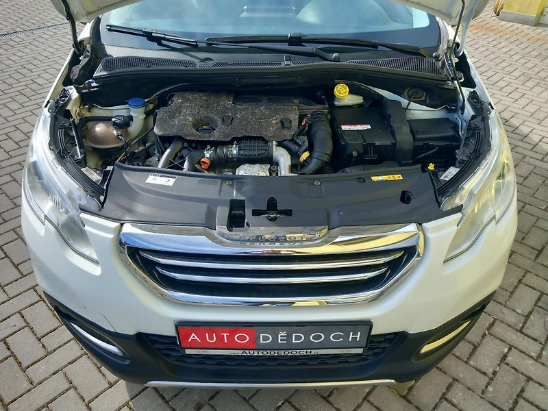 Peugeot 2008 (2015) 1,6HDi STYLE NAVI VYHŘ.SED. - fotka 29 z 38