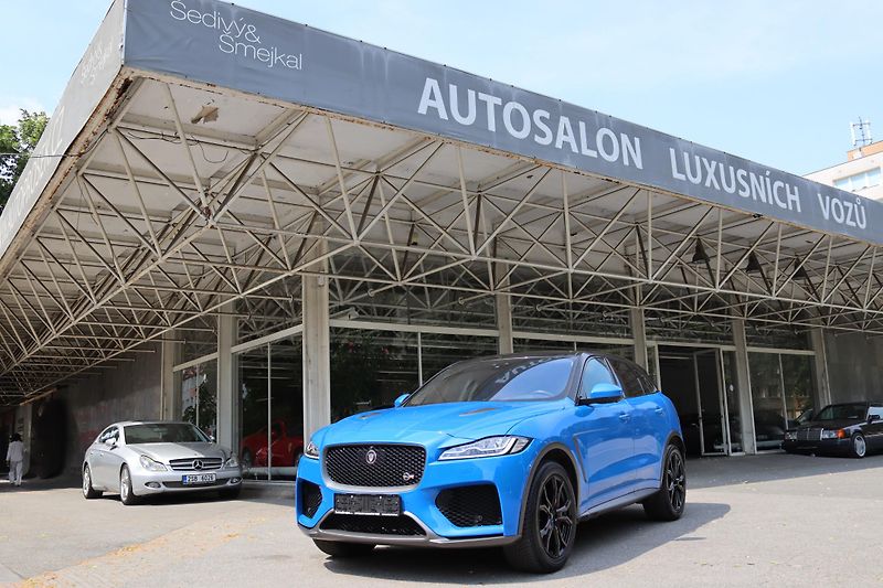 Jaguar F-Pace SVR 5.0 V8 AWD 405kW DPH - fotka 1 z 50