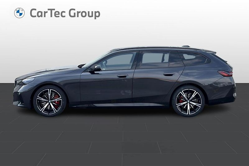 BMW Řada 5 540d xDrive Touring - fotka 3 z 10