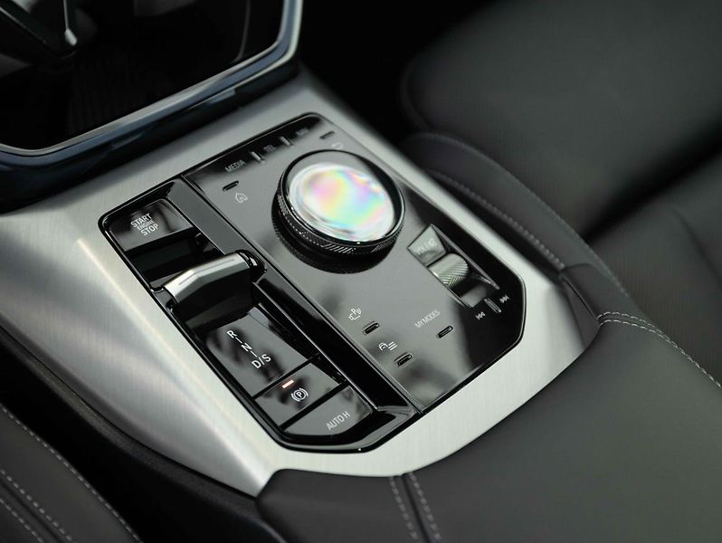 BMW X3 xDrive 40d - fotka 19 z 23