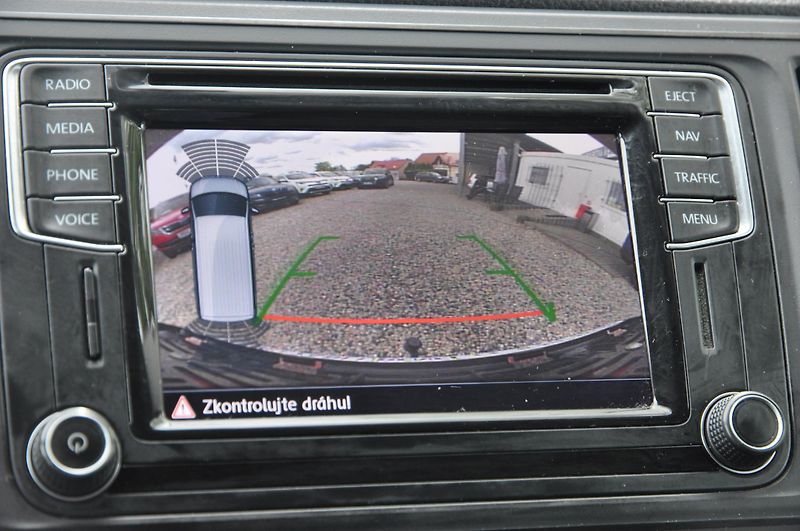 Volkswagen Caravelle 2.0TDi 150kW 4x4 A/T Liberty - fotka 15 z 21