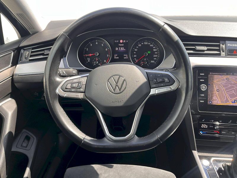 Volkswagen Passat (2021) 1,5TSI 110KW DSG ELEGANCE - fotka 21 z 26