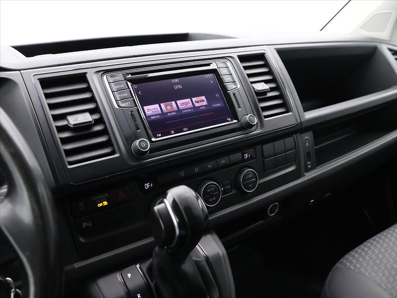 Volkswagen Caravelle 2,0 TDI 110KW DSG 8-Míst Tažné - fotka 16 z 26