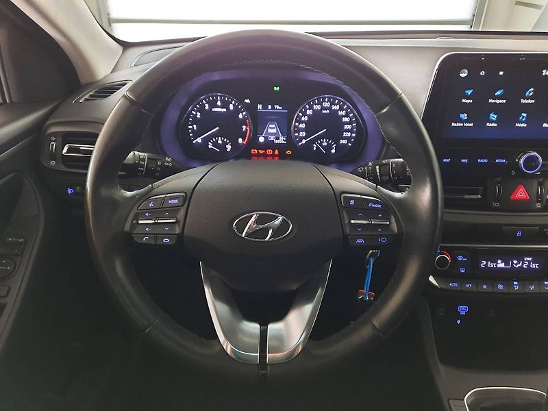Hyundai i30 (2023) WG 1.5 T-GDI (117kW/159k) - fotka 10 z 20