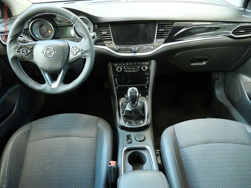 Opel Astra (2016) 1.4T, ČR, LED, tempo, park - fotka 8 z 17