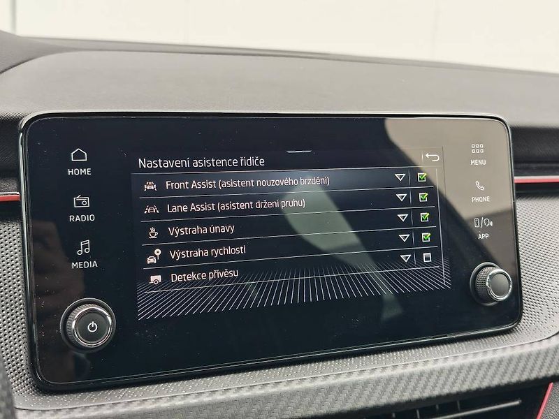 Škoda Scala Monte Carlo 7DSG 1,5TSI - fotka 16 z 24