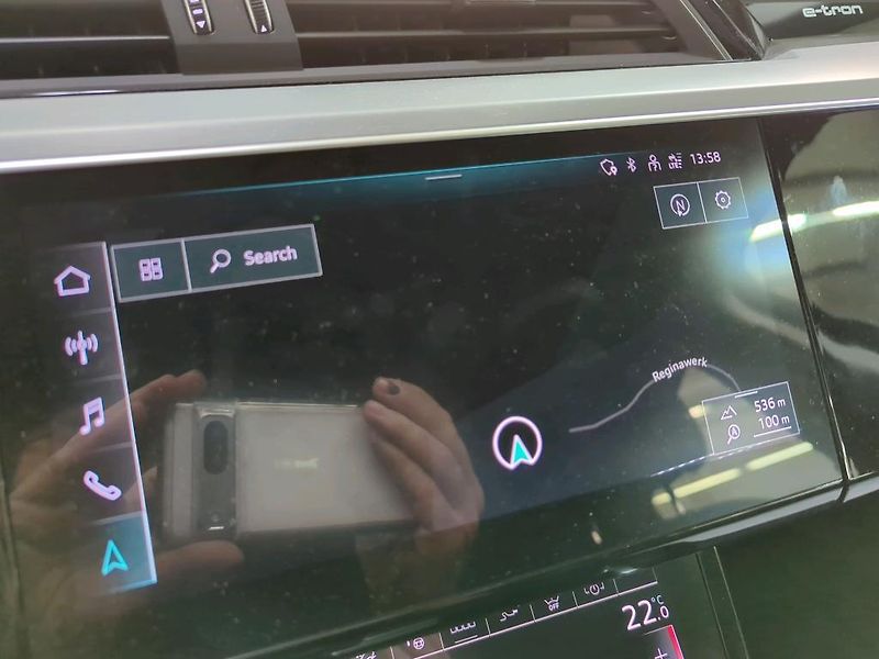 Audi e-tron SPORTBACK 300kw SOH 97% - fotka 9 z 12