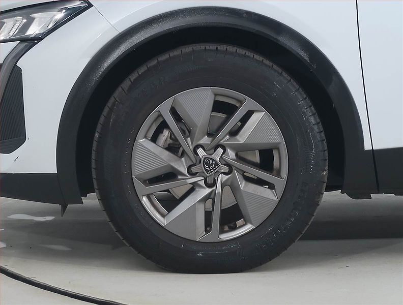 Peugeot 408 (2024) 1.2 PureTech - fotka 15 z 22