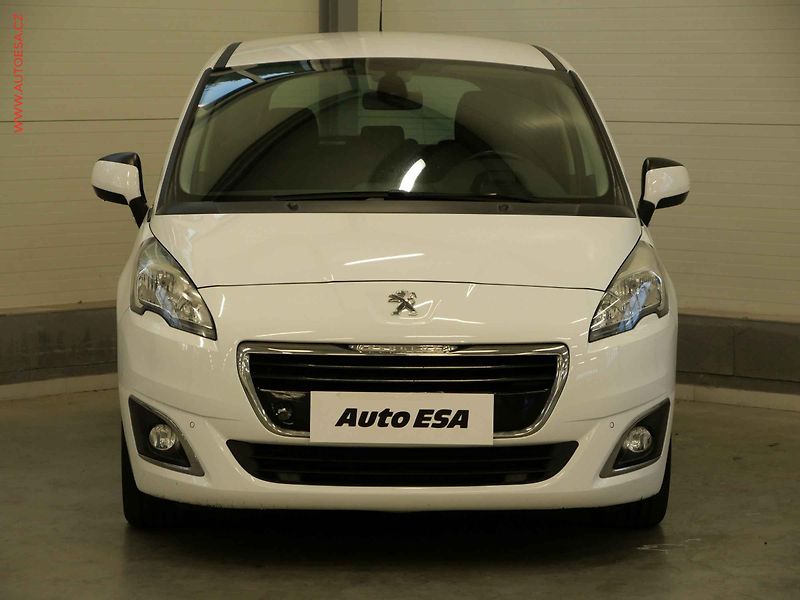 Peugeot 5008 (2015) 1.6HDi, ČR, AT, headUP - fotka 2 z 22