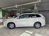 Mitsubishi Outlander 2.2 DI-D 4x4, 7MÍST, INSTYLE - náhled 3