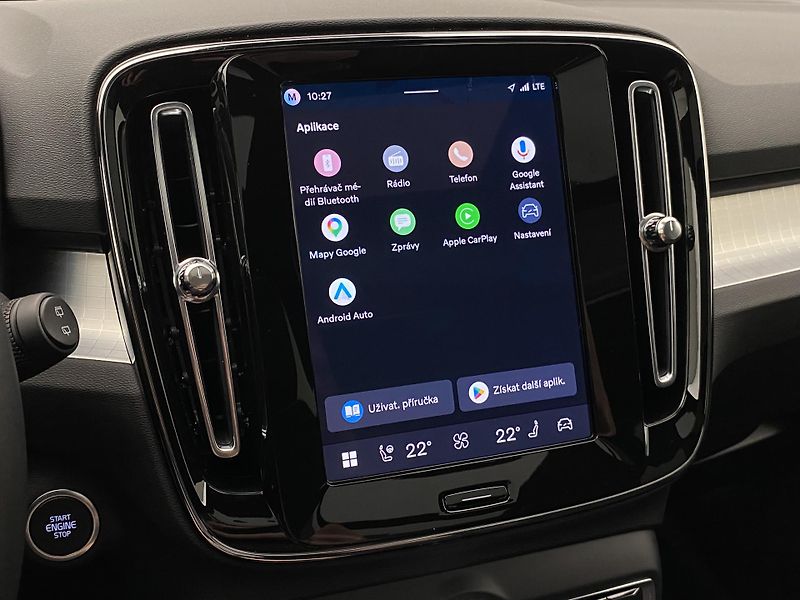 Volvo XC40 (2026) B3 AUT DARK ULTRA  - fotka 8 z 64