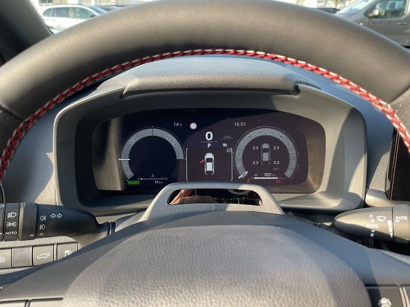 Toyota C-HR 1.8 Hybrid GR Sport - fotka 16 z 30