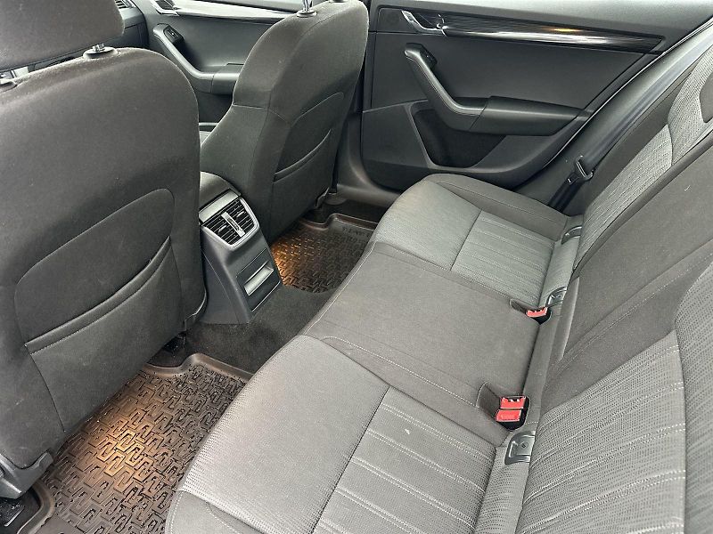 Škoda Octavia (2018) 1.6 TDI Style - fotka 8 z 26