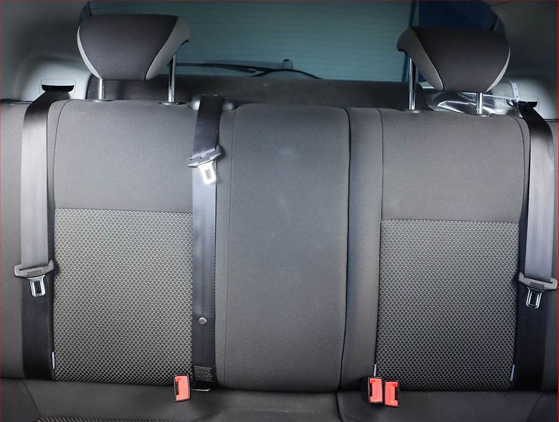Seat Ibiza (2016) 1.4 TDI, Navi, Park. senzory - fotka 10 z 18