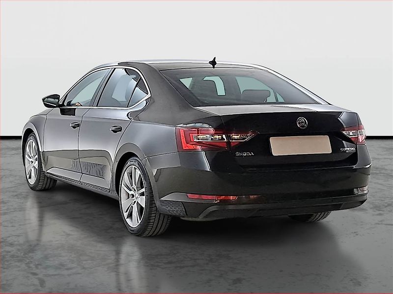 Škoda Superb (2016) 2.0 TDI, Automat, Kůže, Navi - fotka 4 z 24