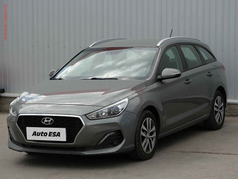 Hyundai i30 (2019) 1.6CRDi, 2.maj,ČR, AC, tempo - fotka 3 z 20