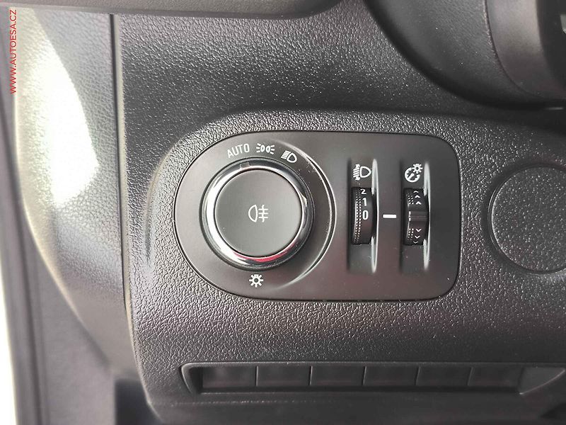 Opel Combo (2022) 1.5CDTi DÍLNA, Edition, navi - fotka 18 z 22