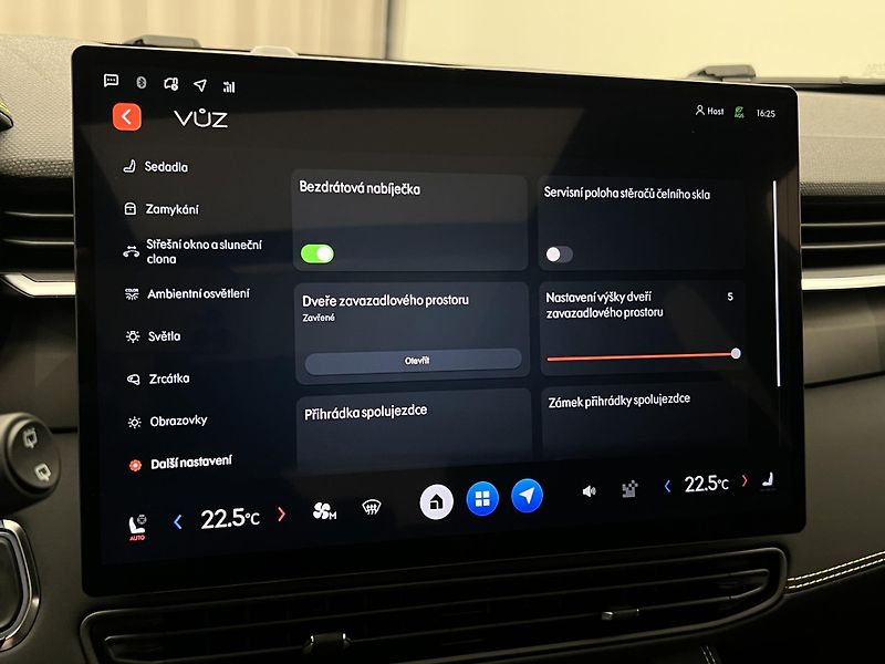 Lynk & Co 01 (2026) MORE PHEV AUT CZ 1.maj - fotka 46 z 55