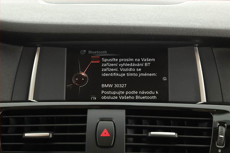 BMW X3 (2015) xDrive20i, 4X4, Automat - fotka 15 z 19