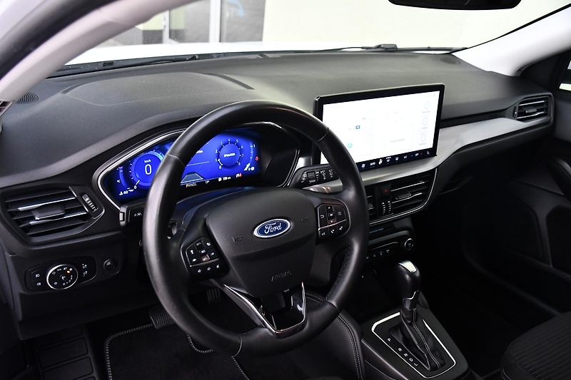 Ford Focus 1.0EcoBoost A/T NAVI 1M ČR - fotka 15 z 38