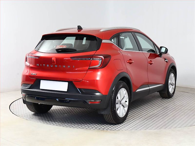 Mitsubishi ASX (2024) 1.3 T MHEV - fotka 5 z 17