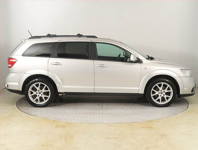 Fiat Freemont (2012) 2.0 MultiJet, Tempomat - fotka 6 z 17