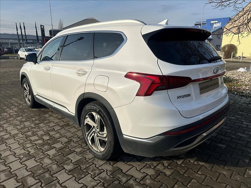Hyundai Santa Fe 2,2 CRDI 4WD DCT SMART TECHNOL - fotka 3 z 34