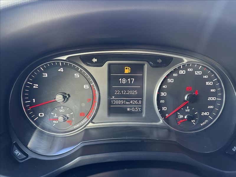 Audi A1 1,4 SPORTBACK Top stav - fotka 15 z 27