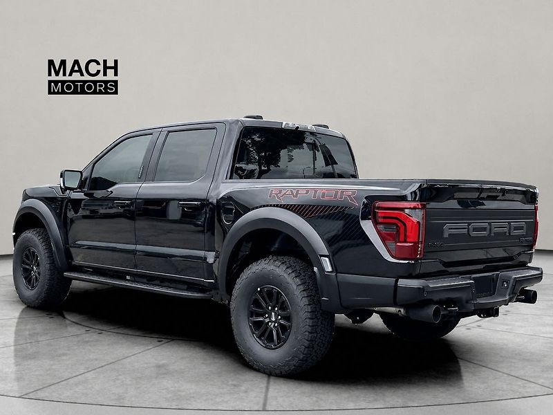 Ford F-150 (2026) Raptor - fotka 2 z 10