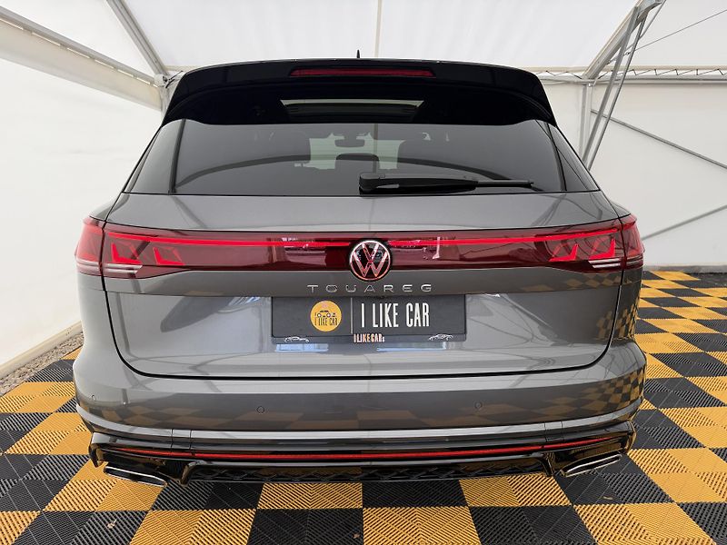 Volkswagen Touareg 3.0Tdi*210kw*DPH*Final-Edition - fotka 6 z 50