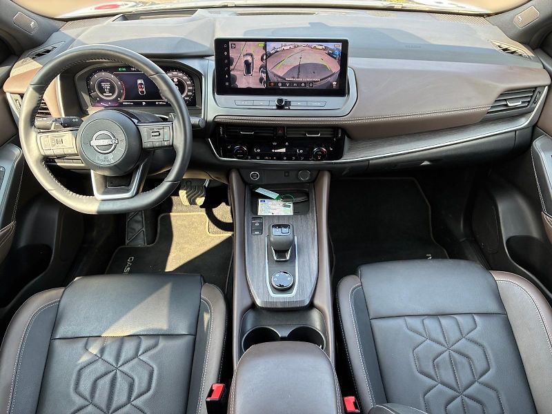 Nissan Qashqai (2022) X-T TEKNA MHEV 4WD 116kW CZ - fotka 9 z 11