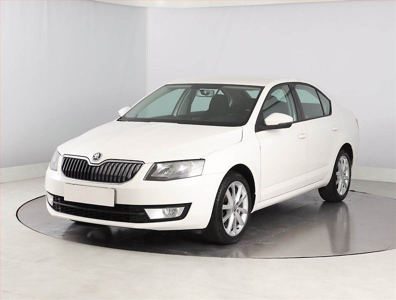 Škoda Octavia (2014) 1.6 TDI, Serv.kniha, Tempomat - fotka 2 z 17