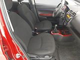 Mitsubishi Space Star (2015) 1.2 MIVEC, Vyhř. sedaček - náhled 9