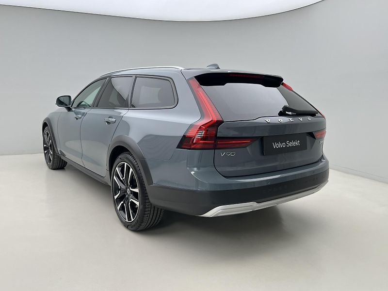 Volvo V90 CC B4 AWD PLUS AUT - fotka 11 z 45