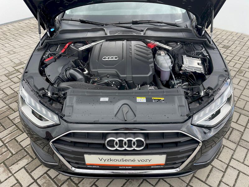 Audi A4 (2022) 2.0 35 TFSI 110 kW S-tronic S- - fotka 13 z 30