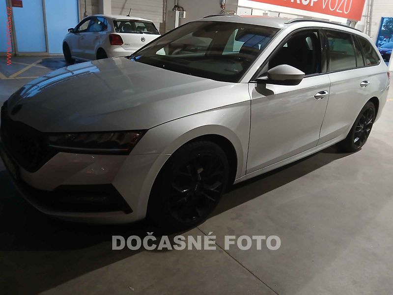 Škoda Octavia (2021) 2.0TDi, 2.maj,ČR, Ambition - fotka 1 z 3