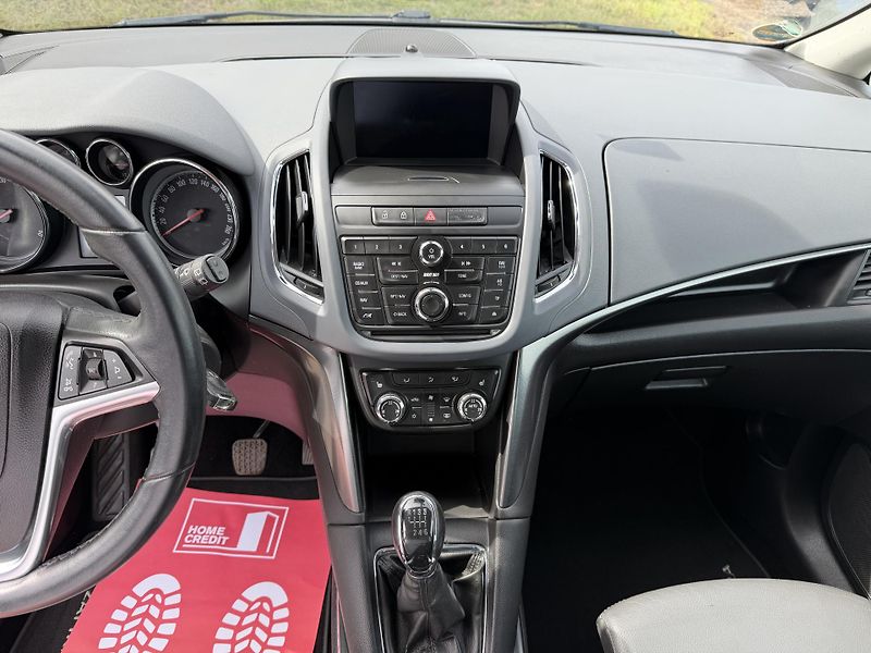 Opel Zafira 2.0 CDTi TOURER 7 MIST - fotka 20 z 24