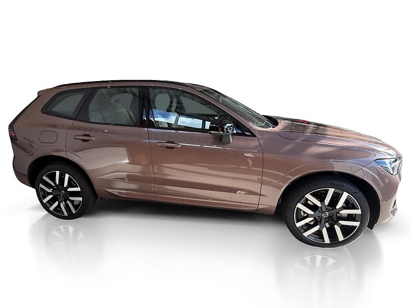 Volvo XC60 (2026) T6 AWD XLR ULTRA DARK Execut. - fotka 5 z 21
