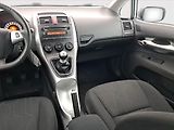 Toyota Auris (2010) 1.6 Valvematic - náhled 8