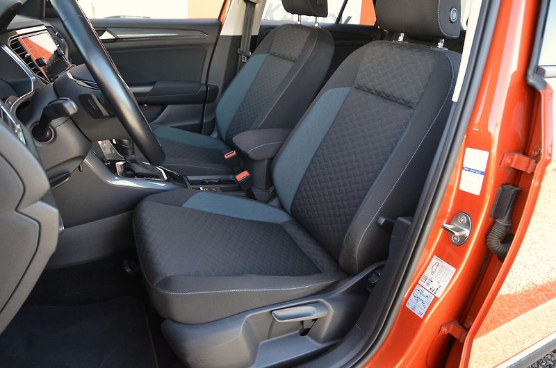 Volkswagen T-Roc (2020) 2.0 TDi DSG iQ.Drive Webasto - fotka 18 z 44