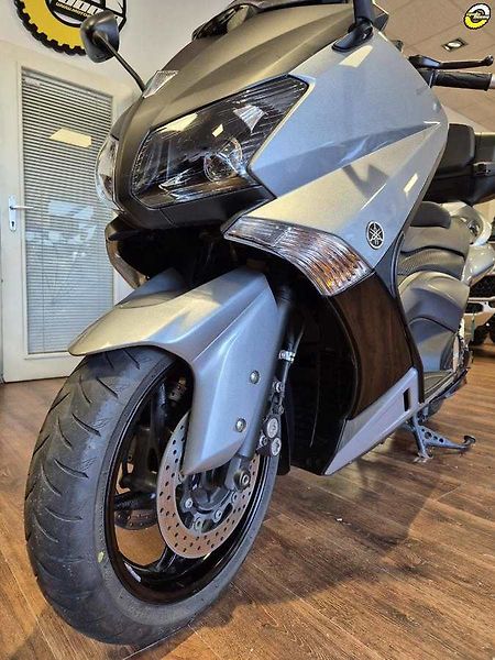 Yamaha T-Max 530 (2012) - fotka 11 z 21