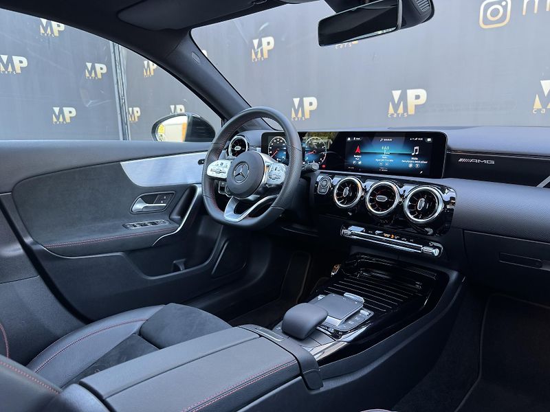 Mercedes-Benz Třídy A (2021) AMG 45 4MATIC+, MULTIBEAM  - fotka 15 z 56